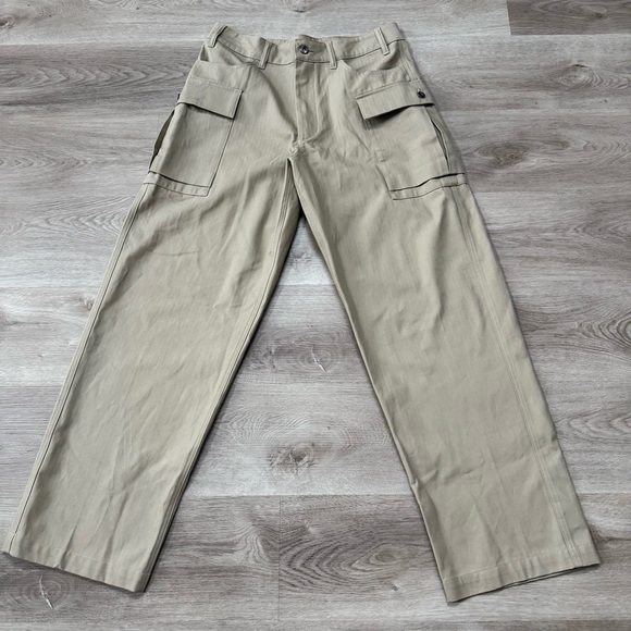 Nike Military Cargo Baggy Relaxed Fit Pants Mens Size 30 Khaki FJ0323-325 Swoosh - Picture 1 of 14